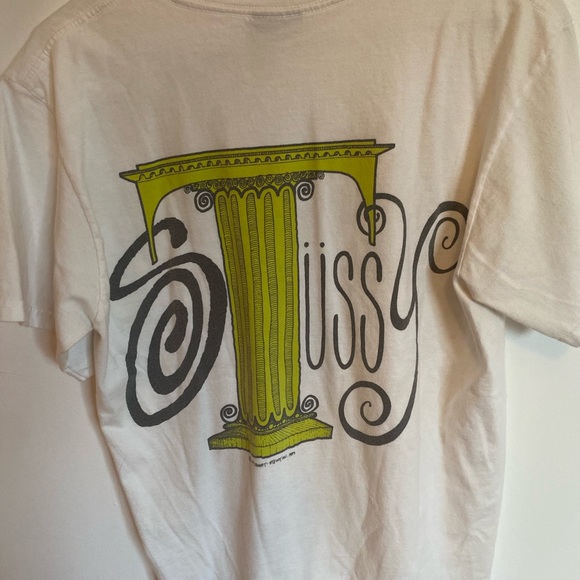 Oversized Stussy T-shirt - Picture 2 of 3